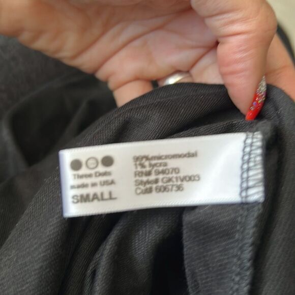 New 3 Dot top - Picture 4 of 4